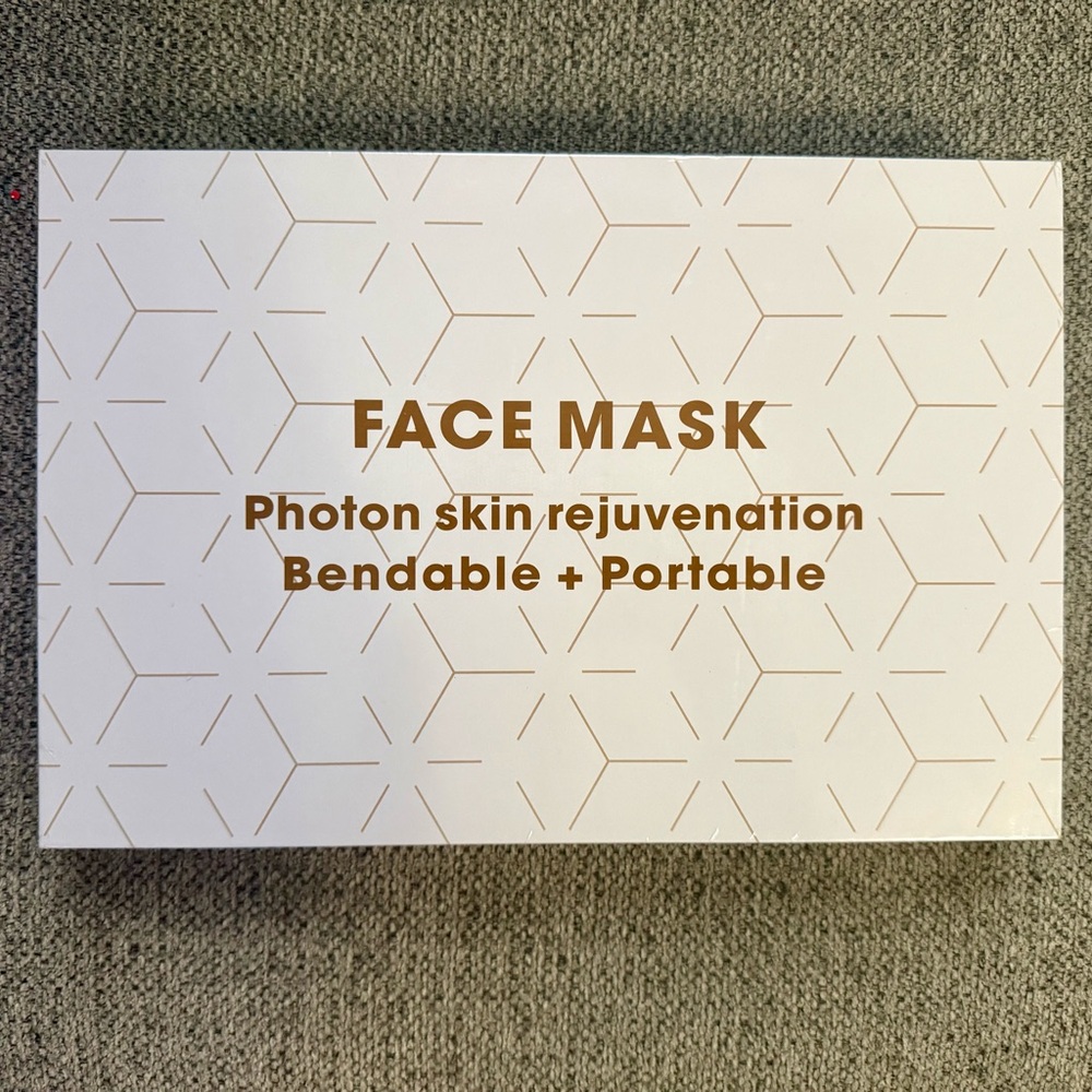 Photon Skin Rejuvenation Face Mask - White